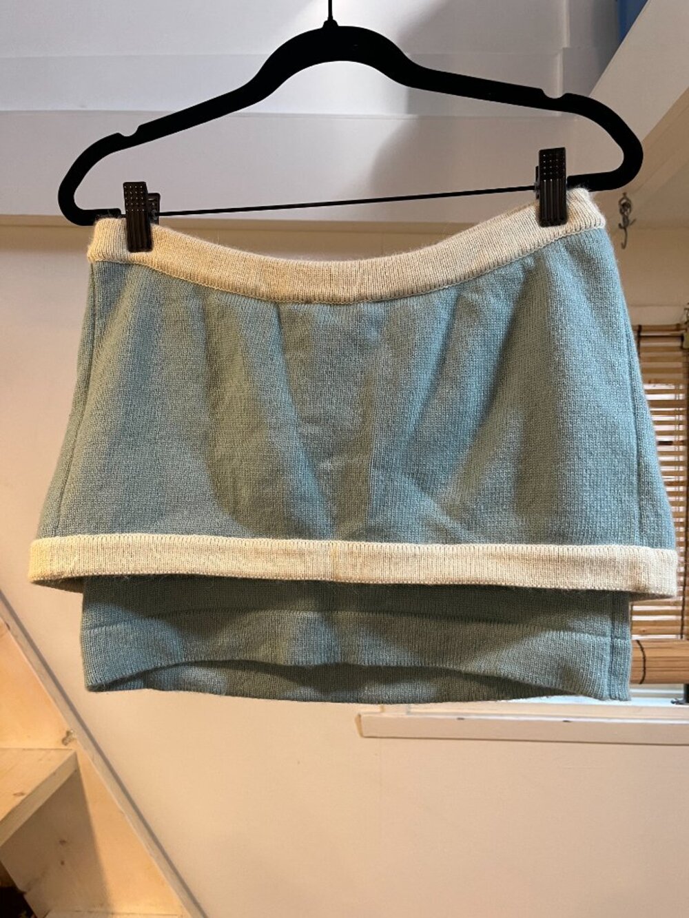 Chanel Cashmere Tube Top from 2025 Metiers d'art - Picture 6 of 16
